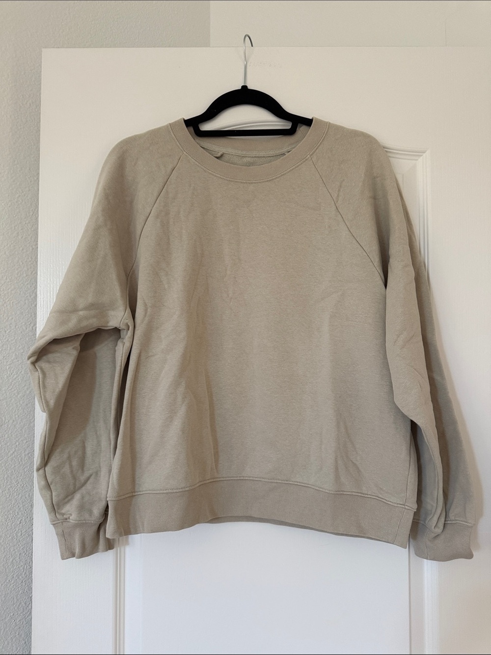 Gap Crewneck Sweatshirt in Light Beige